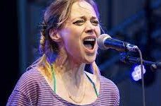 Fiona Apple scream/singing about the horrible deeds of men